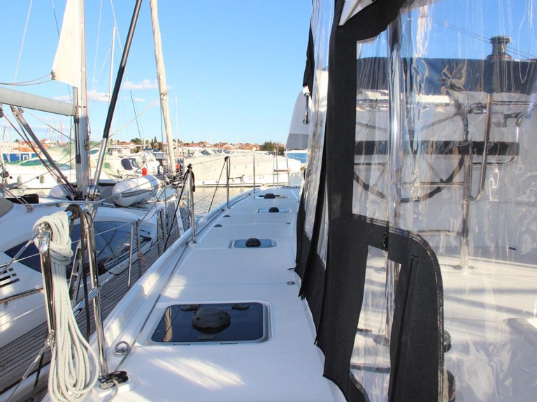 Lagoon Lagoon 42 charter bareboat or skippered in  Jezera