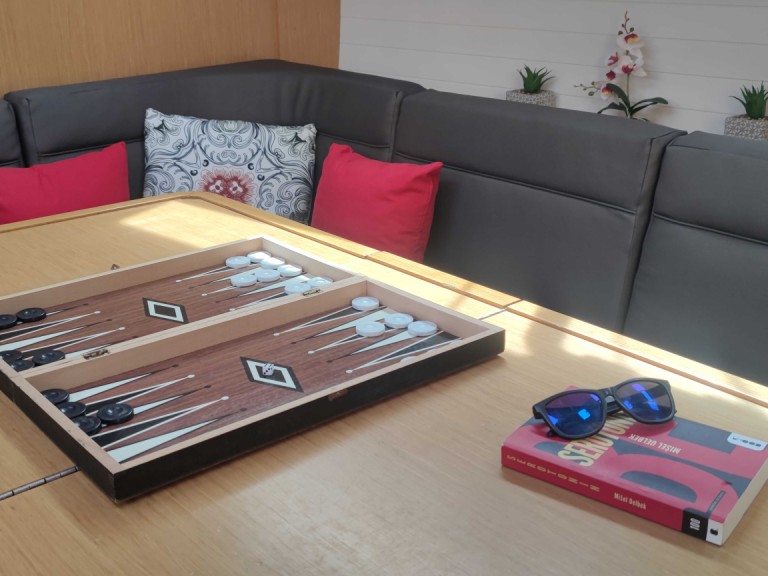 Hire Sailboat Bavaria with a boat licence