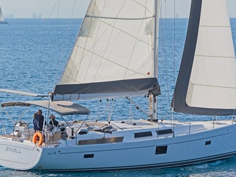 Hire Sailboat with or without skipper Hanse Lávrio