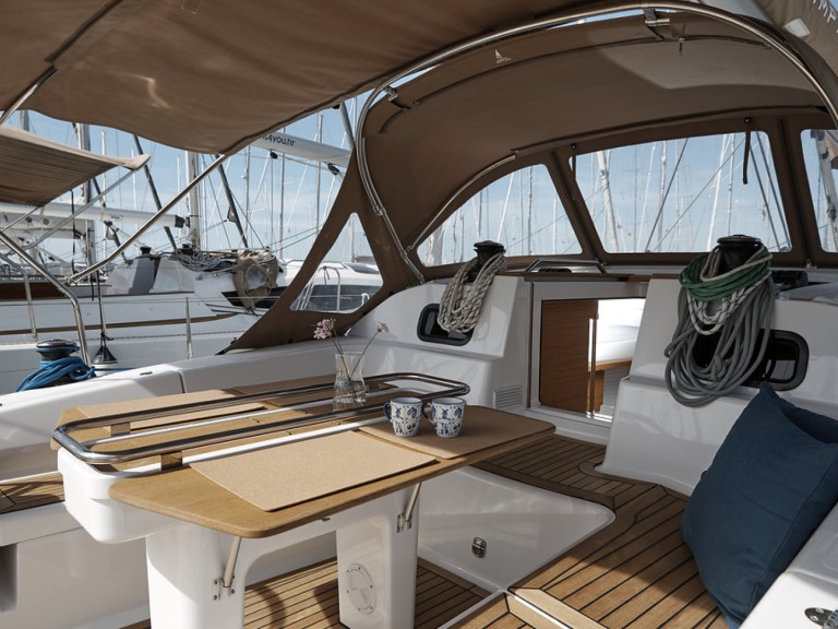 Hire Sailboat Elan with a boat licence