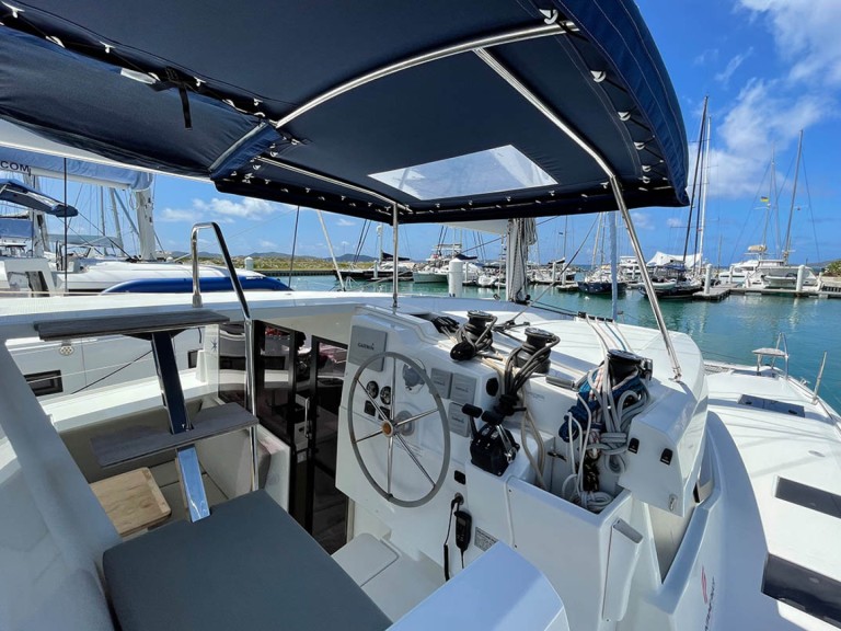 Charter a Fountaine Pajot Lucia 40 in Road Town on Samboat