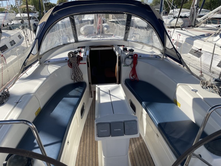 Sailboat to hire Préveza at the best price