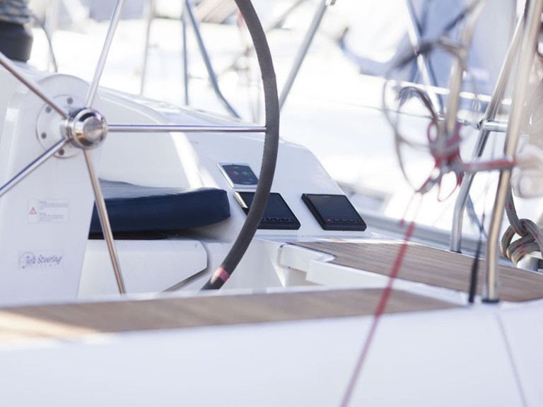 Yacht hire Kos cheap Cruiser 51