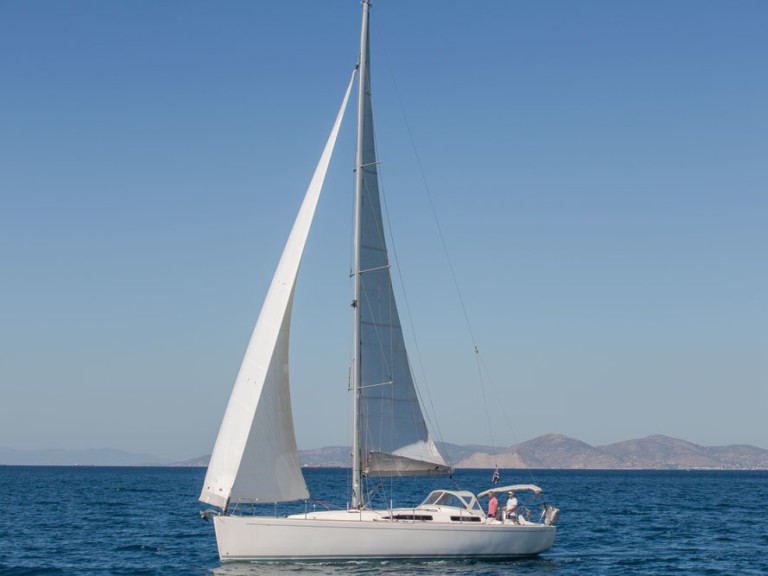 Hire a Salona Salona 44 Alimos