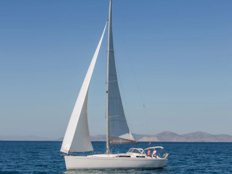 Hire a Salona Salona 44 Alimos