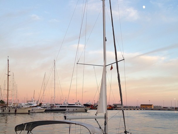 Sailboat to hire Playa de Palma at the best price