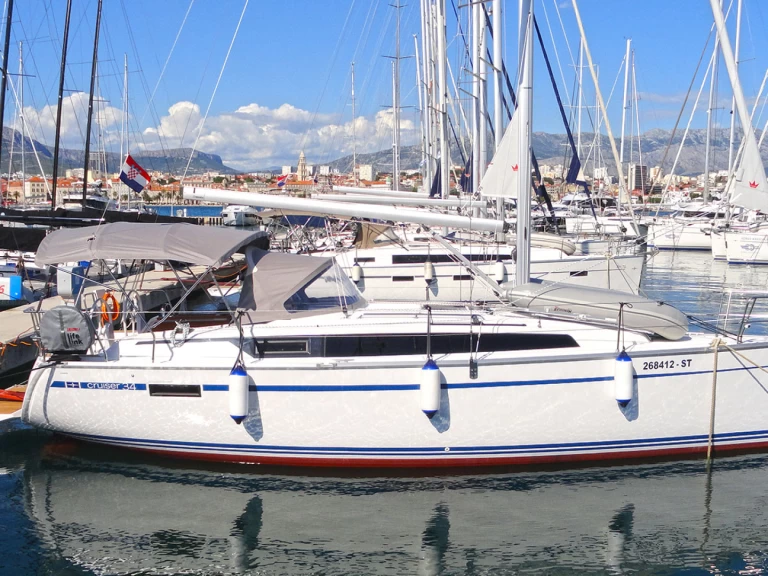 Sailboat hire in Split - Bavaria Cruiser 34