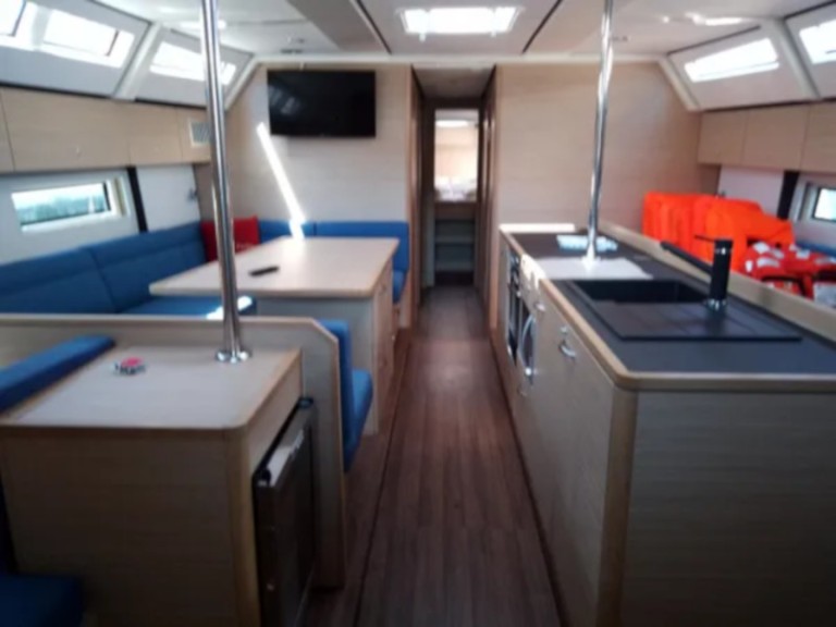 Sailboat to hire Punat at the best price