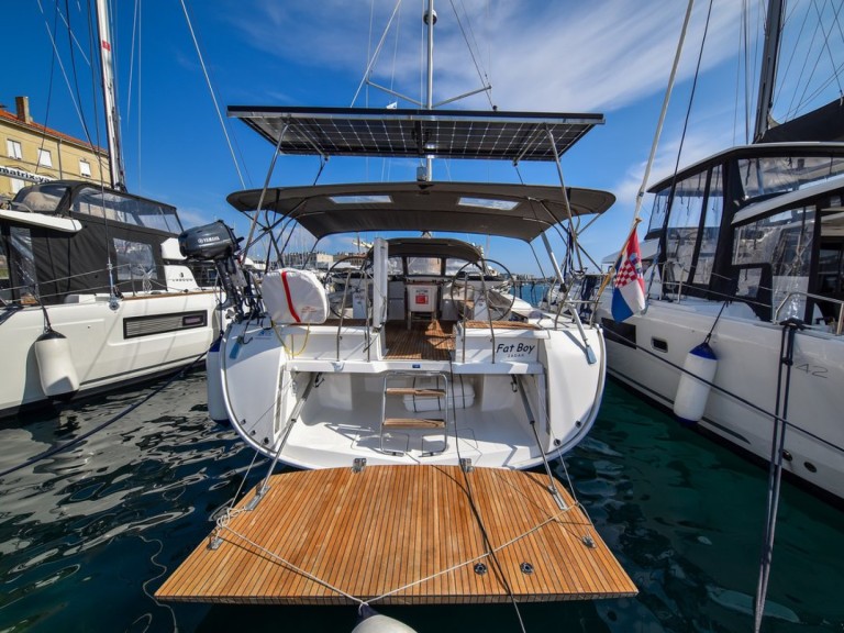 Hire a Bavaria Cruiser 56 Zadar