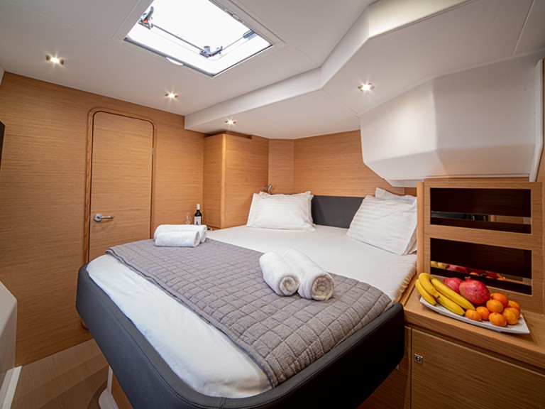 Yacht charter Alimos - Dufour Dufour 48 on SamBoat