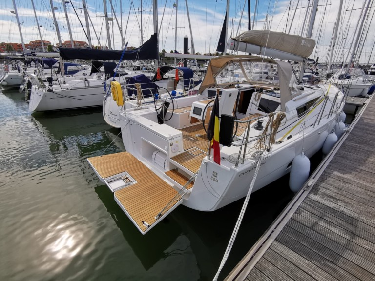 Dufour Dufour 390 Grand Large charter bareboat or skippered in  Nieuwpoort-Bad