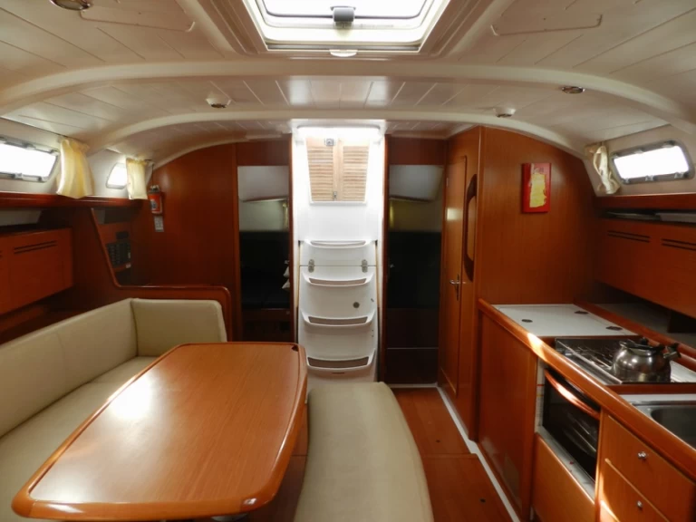 Yacht hire Lefkáda cheap Cyclades 43.4