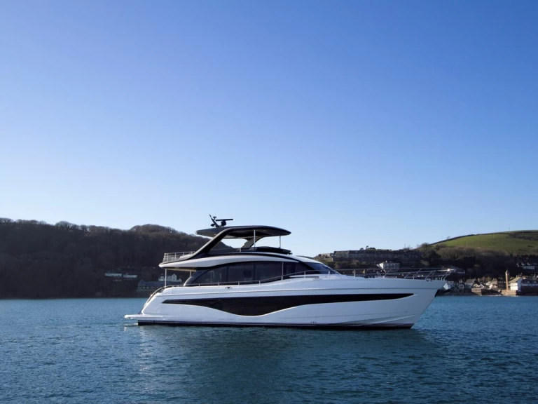 Hire Luxury Yacht Princess with a boat licence