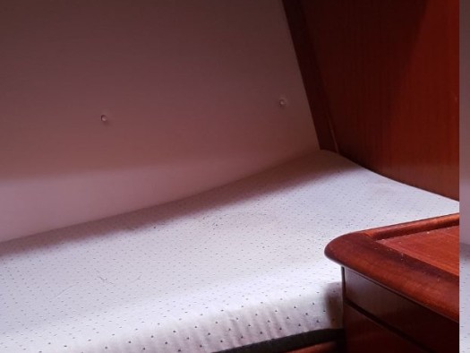 Hire a Bavaria Bavaria 44 Punat