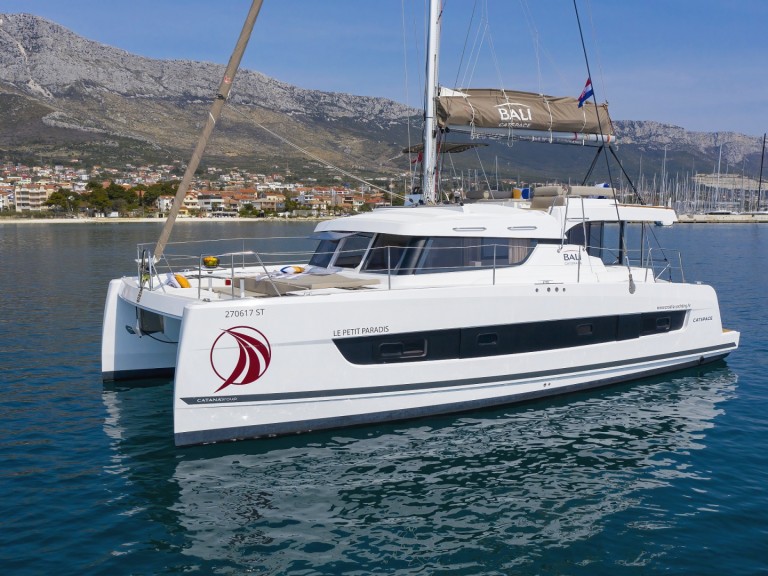 Bali Catamarans Bali Catspace Voile charter bareboat or skippered in  Biograd na Moru