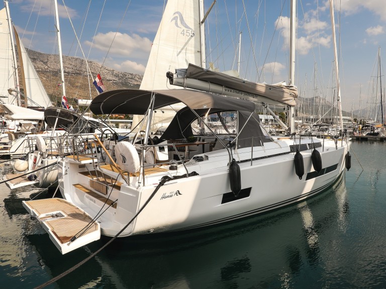 Sailboat to hire Biograd na Moru at the best price