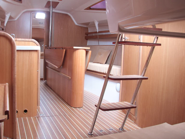 Charter a Northman Maxus 28 in Wilkasy on Samboat