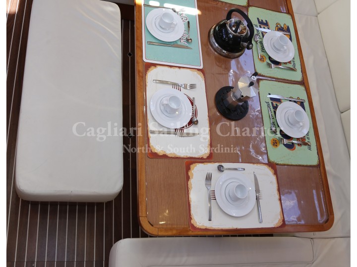 Yacht hire Cagliari cheap Cruiser 51