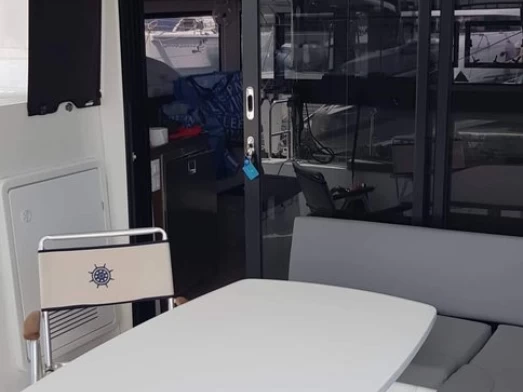 Charter a Lagoon Lagoon 42 in Salamina on Samboat