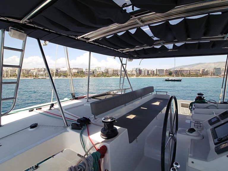 Yacht charter Alimos - Lagoon Lagoon 450 on SamBoat