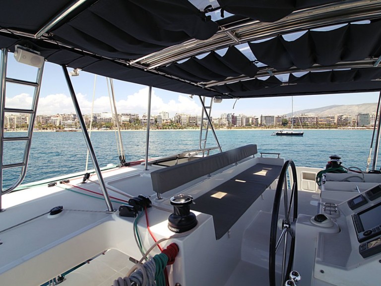 Charter a Lagoon Lagoon 450 in Alimos on Samboat