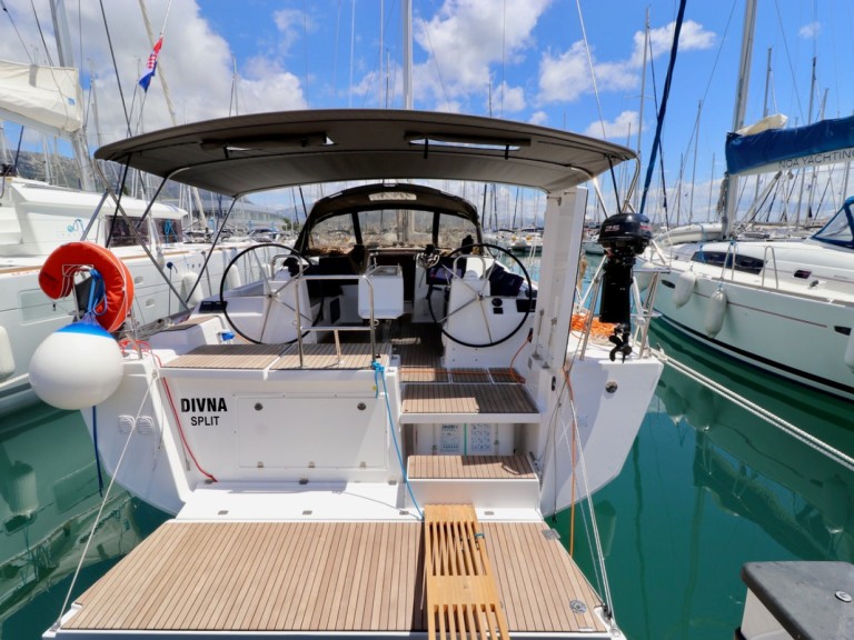 Yacht charter Kaštela - Dufour Dufour 460 Grand Large on SamBoat