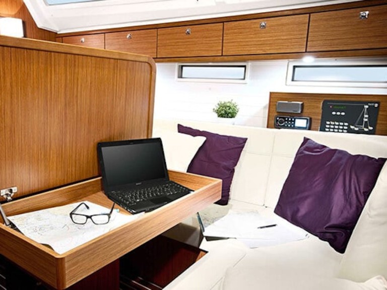 Yacht hire Nikiána cheap Bavaria 46