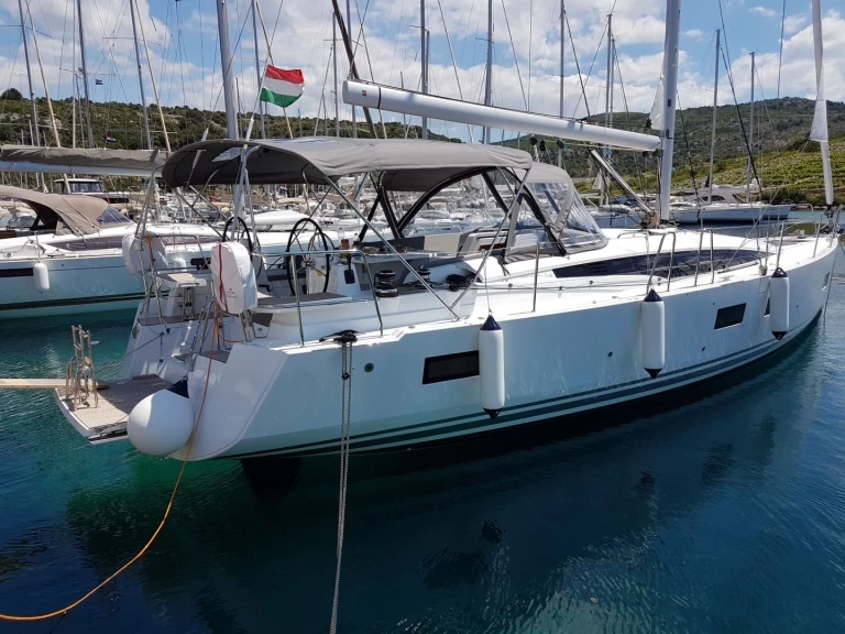Sailboat hire in Pirovac - Jeanneau Jeanneau 54