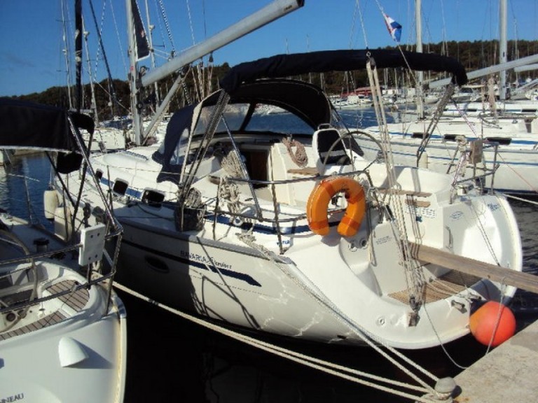 Bavaria Bavaria 39 Cruiser charter bareboat or skippered in  Trget