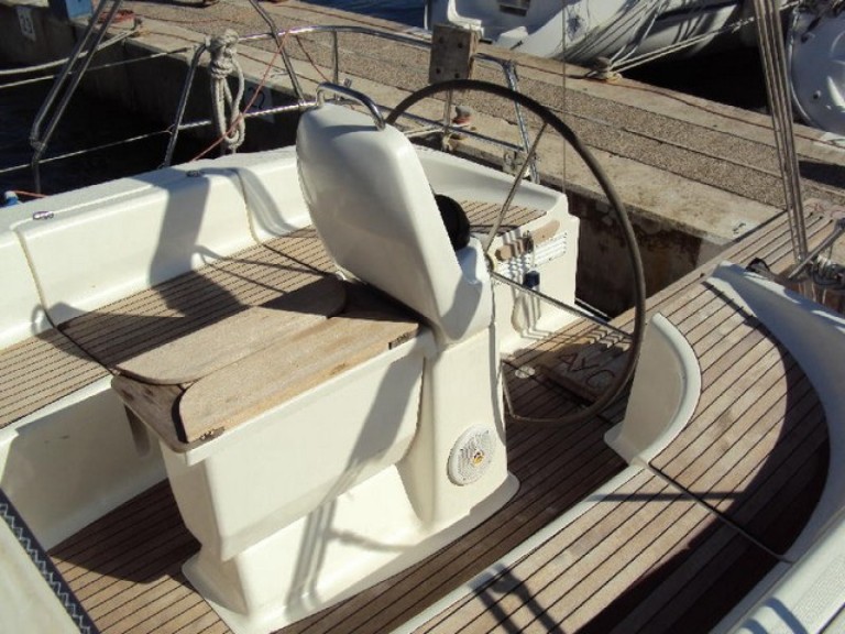 Hire Sailboat with or without skipper Bavaria Trget