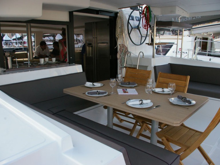 Catamaran hire in Mai Khao - Bali Bali 4.5