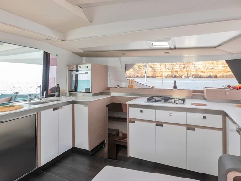 Catamaran hire in Olbia - Fountaine Pajot Elba 45