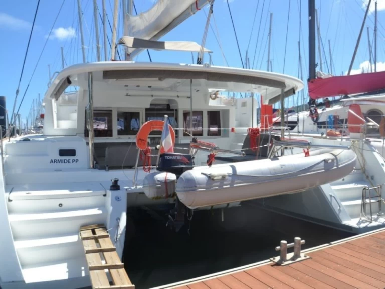 Hire a Lagoon Lagoon 450 Le Marin