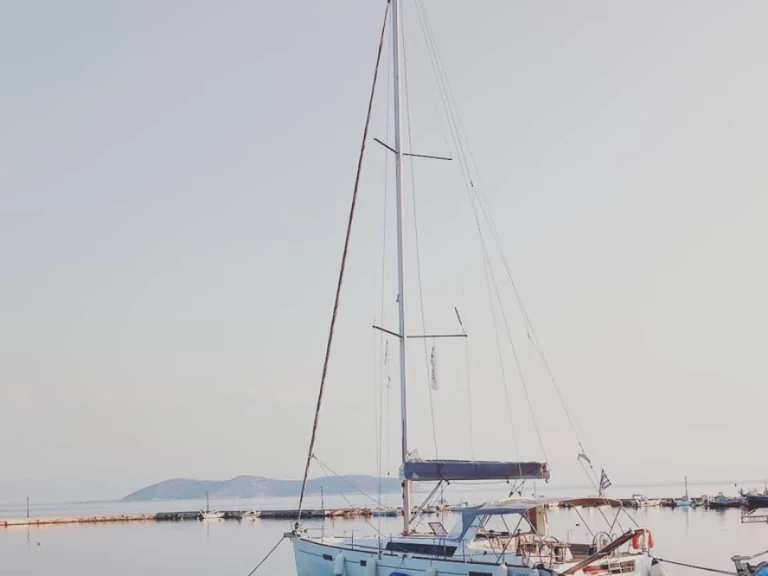 Hire Sailboat Bénéteau with a boat licence