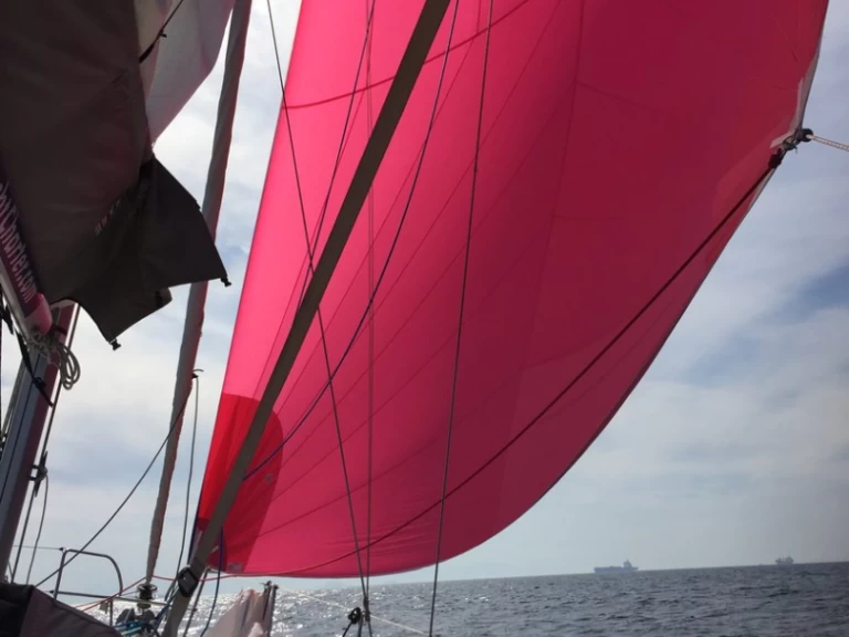 Charter a Bénéteau Oceanis 37 in Paros (Island) on Samboat