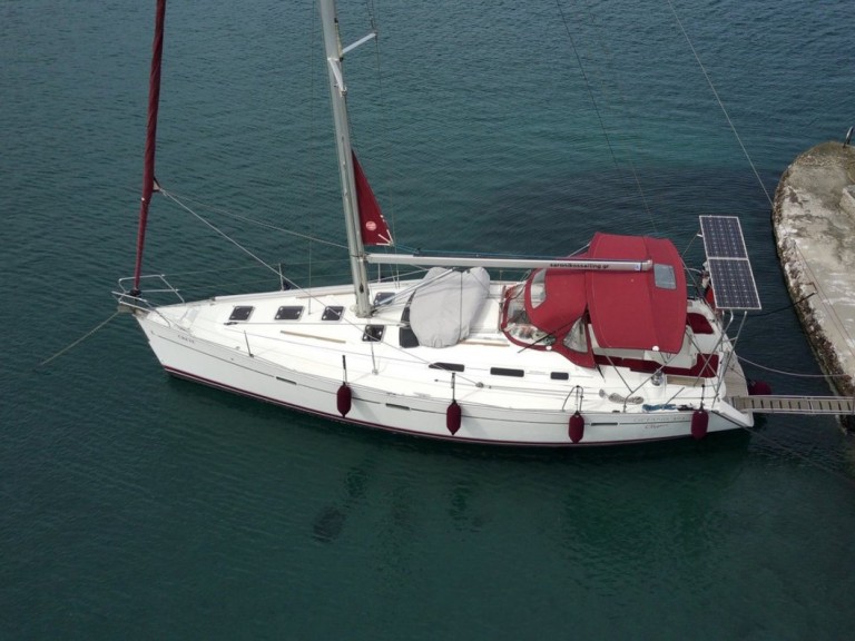 Hire a Bénéteau Oceanis 393 Clipper Palaio Faliro