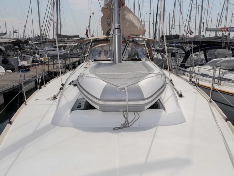 Sailboat hire in Biograd na Moru - Dufour Dufour 460 Grand Large
