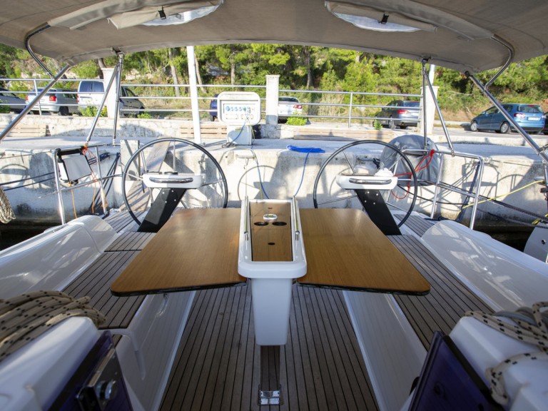 Charter a Dufour Dufour 360 Grand Large in Mali Lošinj on Samboat