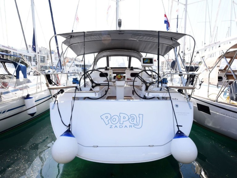 Hire Sailboat Elan with a boat licence