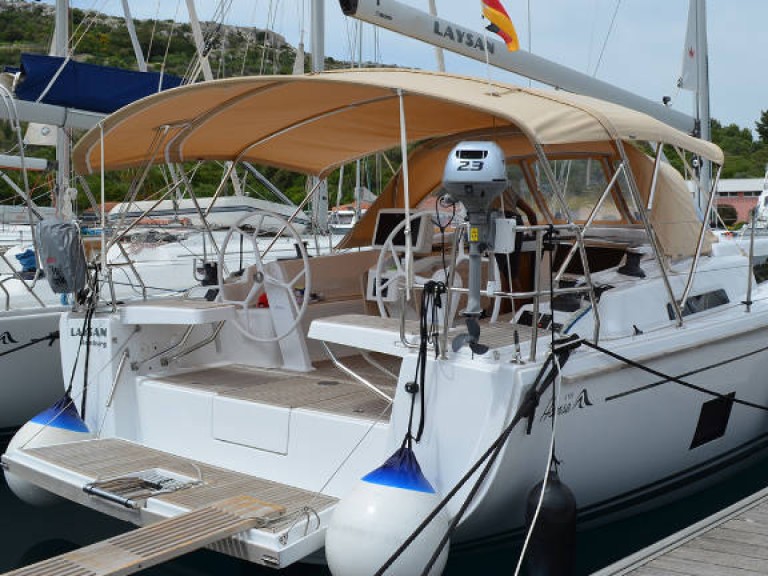 Hire Sailboat Hanse with a boat licence