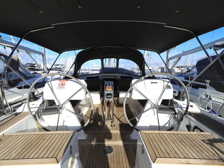 Sailboat to hire Biograd na Moru at the best price