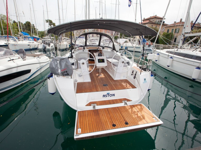 Yacht charter Zadar - Bavaria Cruiser 34 Style on SamBoat