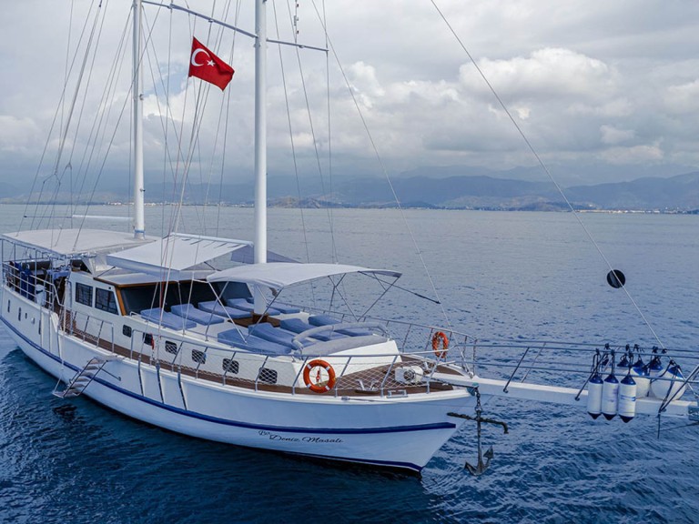 Charter a  Gulet in Fethiye on Samboat