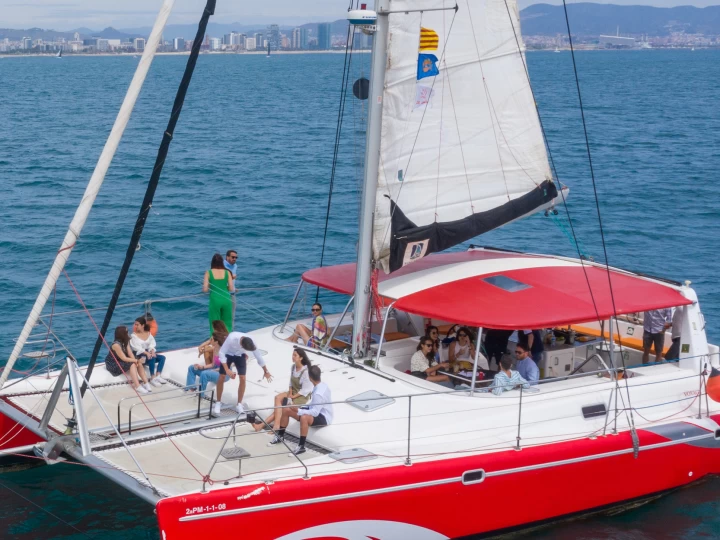 Charter a Ocean Voyager 36  in Marina Vela on Samboat