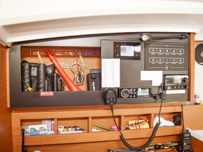 Sailboat hire in Kavála - Jeanneau Sun Odyssey 410