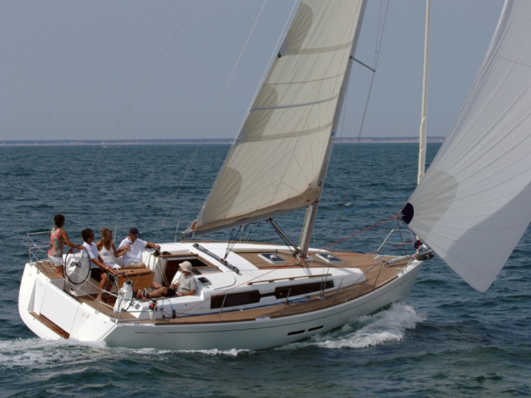 Hire Sailboat with or without skipper Dufour Šibenik