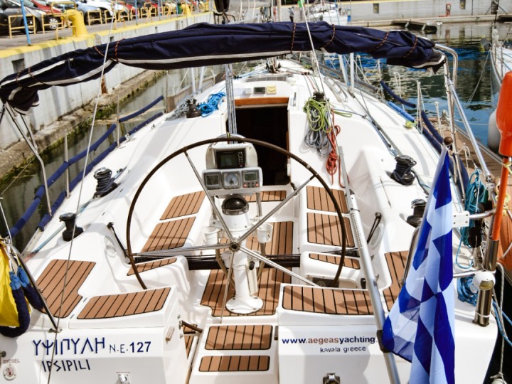 Hire Sailboat Elan with a boat licence