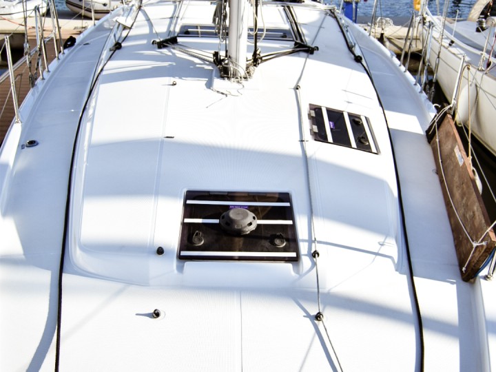 Jeanneau Sun Odyssey 410 charter bareboat or skippered in  Kavála