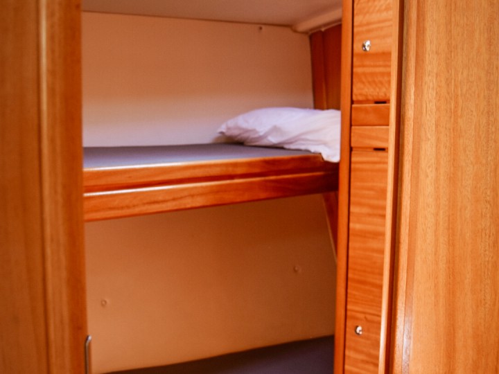 Charter a Bavaria Bavaria 46 in Kavála on Samboat