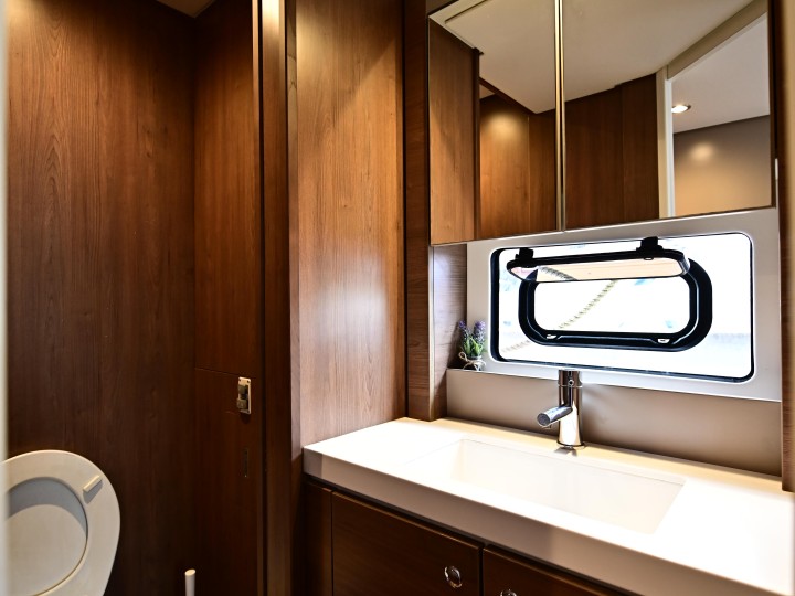 Catamaran to hire Salerno at the best price